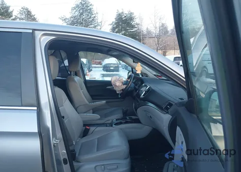 2018 Honda Pilot Ex-L z USA, uszkodzony, nr VIN 5FNYF6H54JB065313